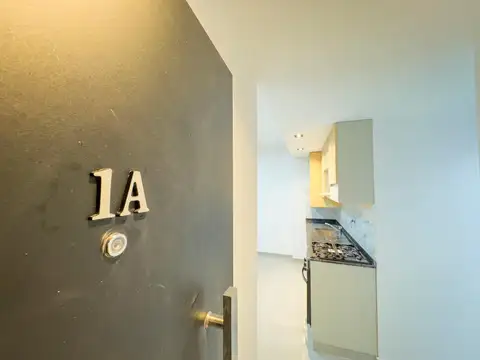 Alquiler departamento 2 ambientes con balcón - San Justo