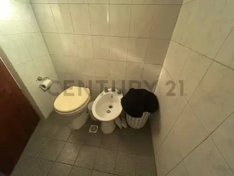 VENTA CASA 3 AMBIENTES CON COCHERA DOBLE B.LOPEZ DE GOMARA