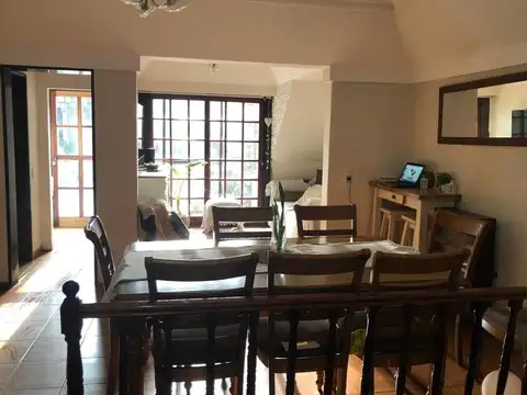 GRV - VENTA Hermosa casa tipo Chalet de 5 ambientes en Muñiz