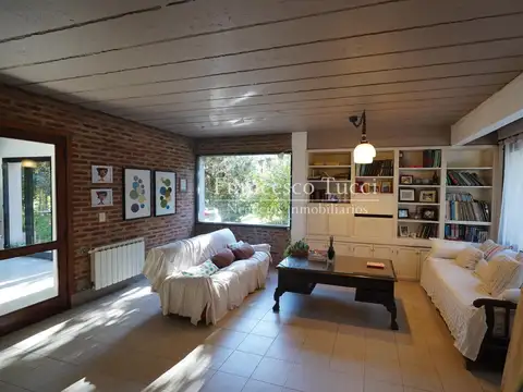 Casa 5 ambientes con 5 baños