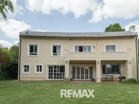 VENTA CASA COUNTRY JOCKEY CLUB