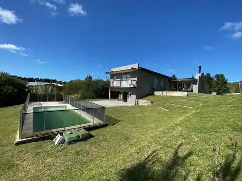 Casa en venta en Senderos III Costa Esmeralda