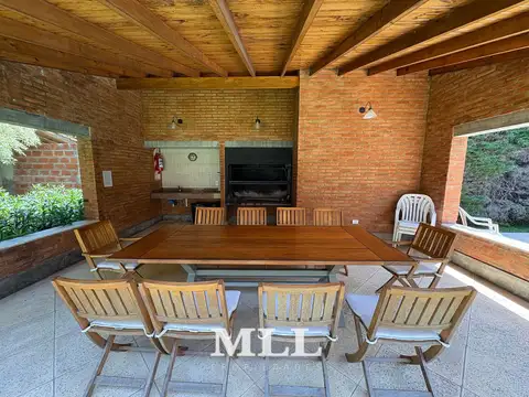 Departamento en Alquiler con 1 cocheras