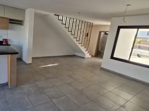 Casa en Alquiler al Norte
