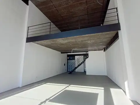 Cno Centenario y 493 - Paseo Gonnet - Local 2