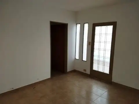 Casa 6 ambientes con 3 baños