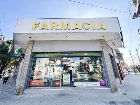 VENTA LOCAL CON VIVIENDA BARRIO AGUERO MORON