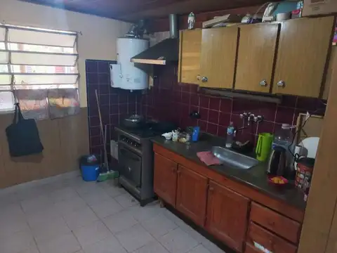 Casa en Venta con 3 cocheras