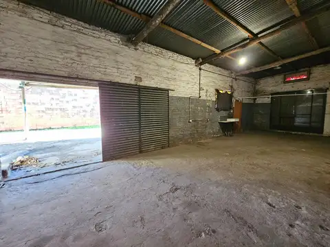 GALPON EN ALQUILER EN V. BALLESTER -9 DE JULIO Y RUTA 8
