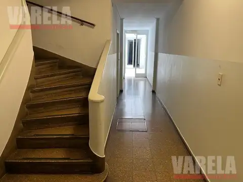 PASTEUR  al 400 1° Piso por escalera