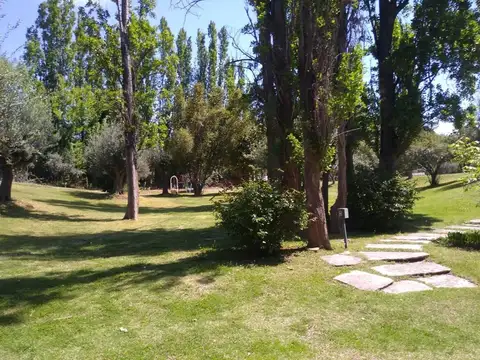 Casa en Venta con 3 cocheras