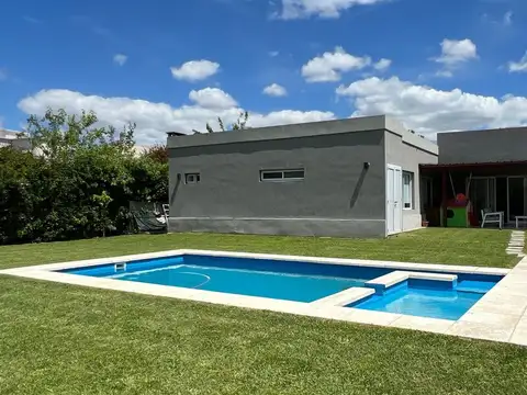 Casa en Venta en Haras Santa Maria, USD 130.000