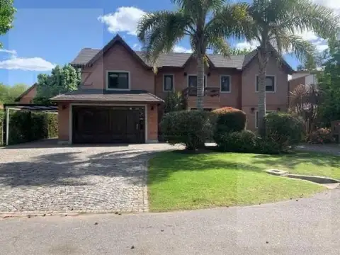 Casa amoblada en alquiler en La Deseada – Ezeiza | 5 amb. | Pileta y quincho