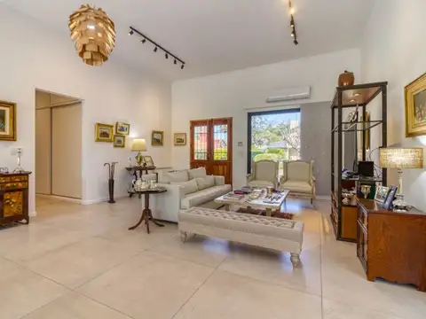 Casa en Venta en La Campiña, USD 330.000