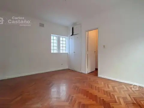 Depto Tipo Casa 2 ambientes con 1 baño
