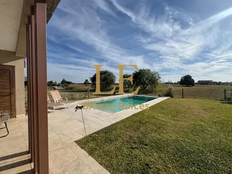 Casa en Venta en El Canton, USD 480.000