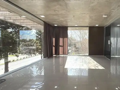 OFICINA EN ALQUILER con 2 PRIVADOS - 95 Mt2  - PASEO COMERCIAL DON CARLOS -31 y 506 -GONNET LA PLATA