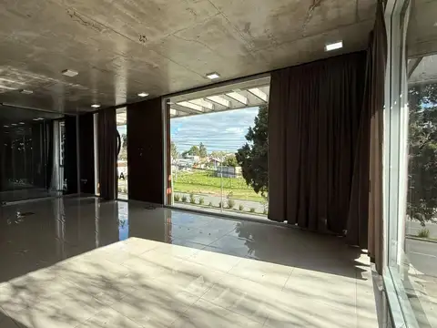 Oficina 3 ambientes con 1 baño