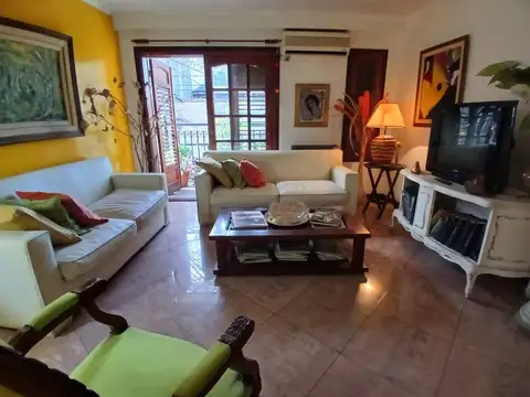 Casa 4 ambientes con 4 baños