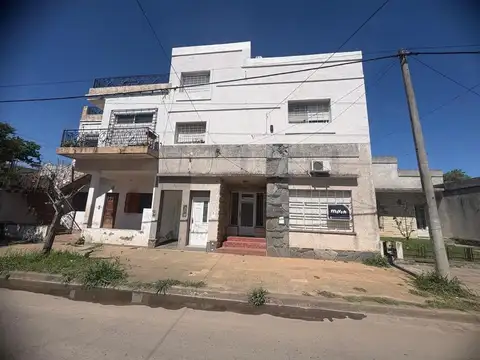 CASA TIPO PH EN VENTA EN ZARATE