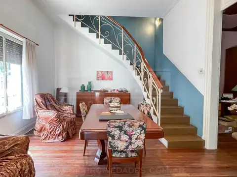 Dinamarca  al 1100 entre Av. Gaona y Cnel. Apolinario Figueroa