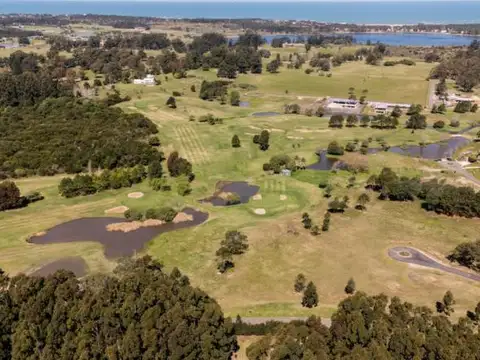 Terreno en venta Pueblo Mio Golf sobre Laguna