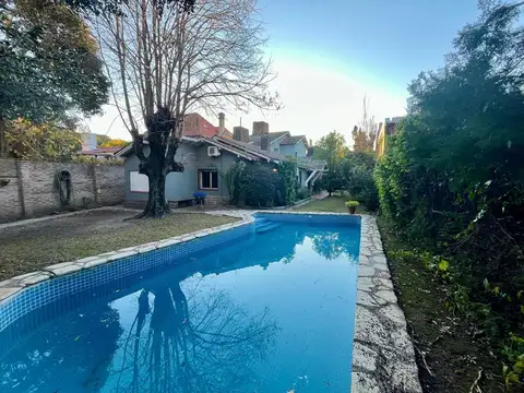 Casa en Venta en Acassuso Libertador  /  Solis, USD 650.000