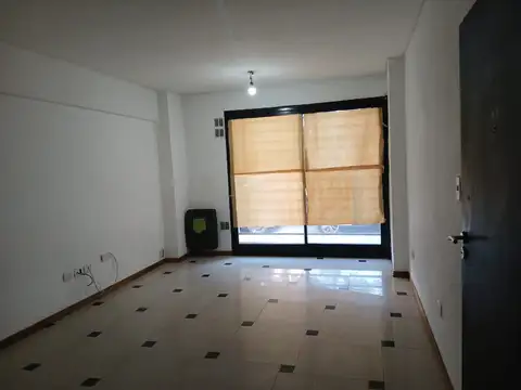 Depto Tipo Casa en Alquiler de 2 ambientes