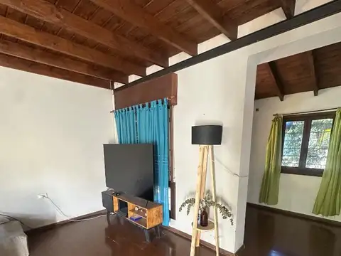 Casa 4 ambientes con 1 baño