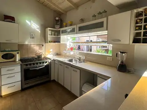 VENTA CASA 3 DORMITORIOS PADUA MERLO