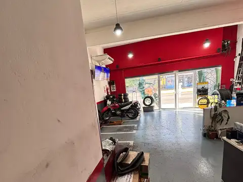 Local en Alquiler Via Púb.