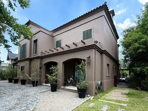 Alquiler Enero Casa 5 ambientes en La Alameda, Nordelta