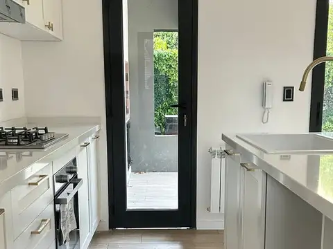 Casa 3 ambientes con 2 baños