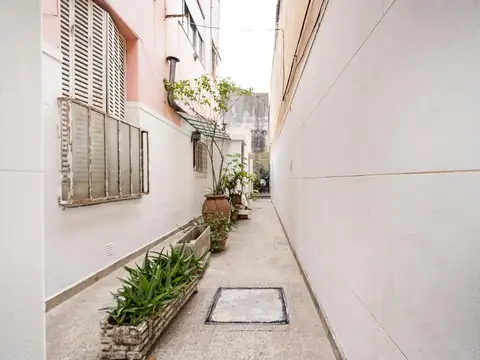 Depto Tipo Casa en Venta 50 años