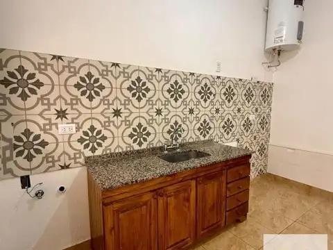 Depto Tipo Casa en Alquiler de 1 dormitorio