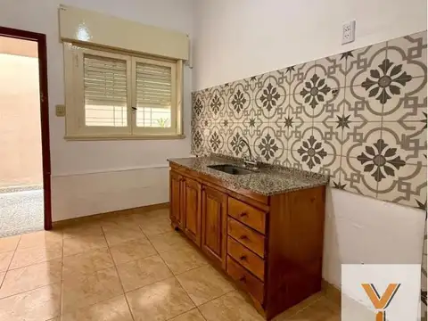 PH en alquiler - 1 Dormitorio 1 Baño - Wilde