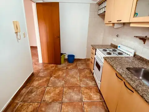 Departamento en Alquiler en Monte Castro, $ 630.000
