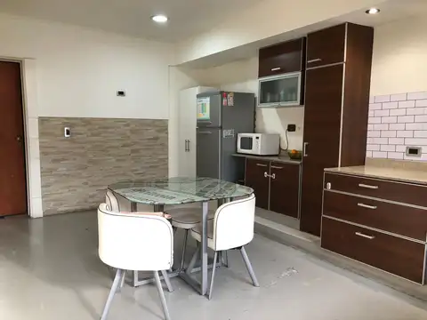 CASA EN VENTA CON DEPARTAMENTO O QUINCHO