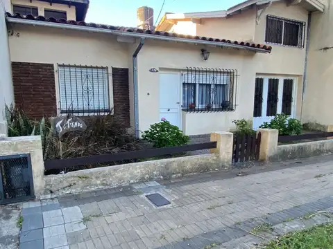 Casa en venta en Banfield Oportunidad! 100