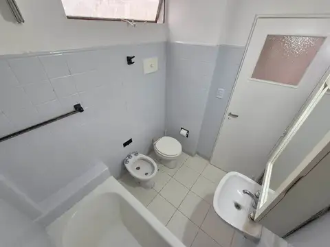 MONOAMBIENTE VENTA RECOLETA PISO ALTO FRENTE