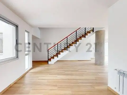 Departamento 4 ambientes con 3 baños