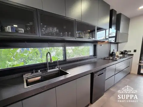 Casa en Venta al Este
