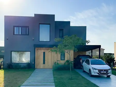 Casa en Venta en Puertos - Barrio Ceibos, USD 430.000