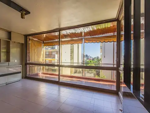 Departamento en Venta en Villa del Parque, USD 295.000