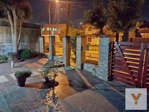 Casa en Venta al Oeste