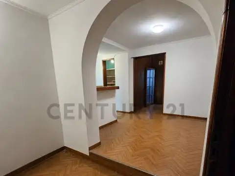 Pinto 4400, Piso 0