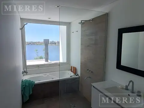 Casa  sobre lote a la laguna en venta apto credito  en San Sebastian