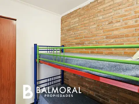 25 de Mayo 100, Piso 1