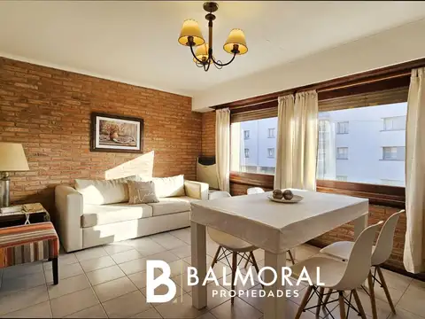 25 de Mayo 100, Piso 1