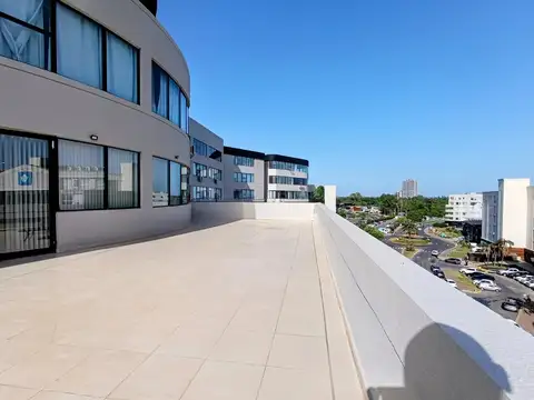 Oficina en Alquiler al Norte